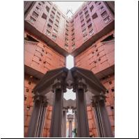 Ricardo Bofill - Abraxas 05364227.jpg